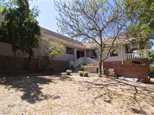 5 Bed House in Briza