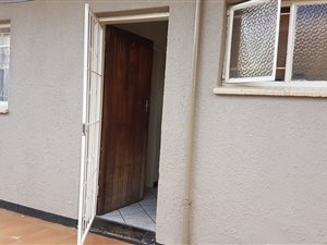 1 Bed Apartment in Witpoortjie