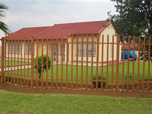 3 Bed House in Mayberry Park