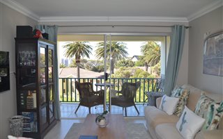2 Bedroom Apartment in Vredehoek
