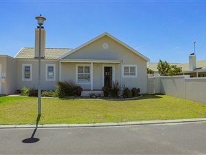 4 Bed House in Sunningdale