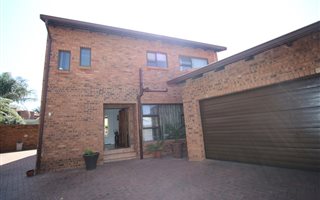 3 Bedroom House in Meyersdal