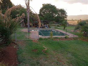 2.1 ha Farm in Magaliesmoot AH