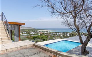 5 Bedroom House in Scarborough