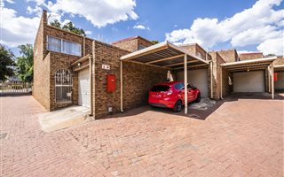 3 Bedroom Duplex in Meredale