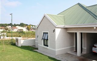 3 Bedroom Townhouse in White River Central