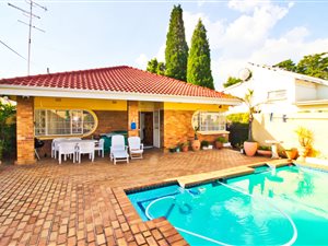3 Bed House in Orange Grove