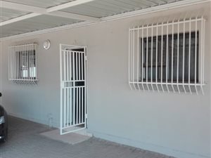 Bachelor apartment in Bronkhorstspruit
