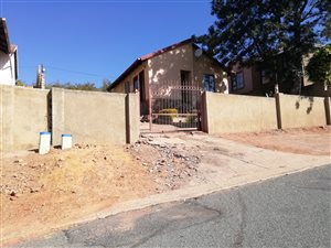 2 Bed House in Mabopane