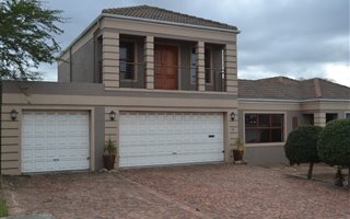 4 Bedroom House in Langeberg Heights