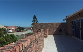 4 Bedroom House in Bluewater Bay
