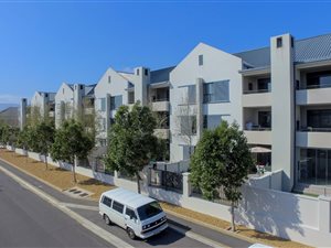 2 Bed Apartment in Edgemead