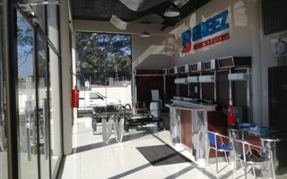 900 m² Retail Space in Sherwood