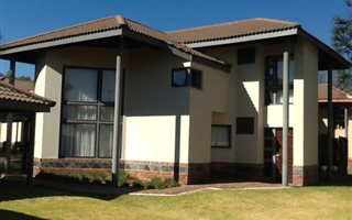 3 Bedroom Townhouse in Benoni AH