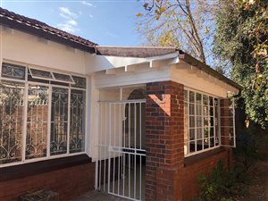 3 Bed House in Kensington