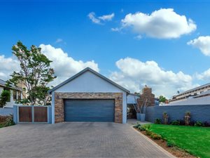3 Bed House in Glen Lauriston