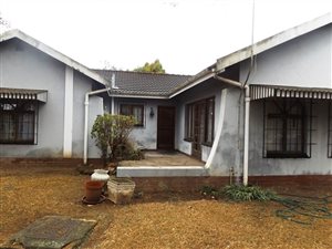3 Bed House in Hayfields
