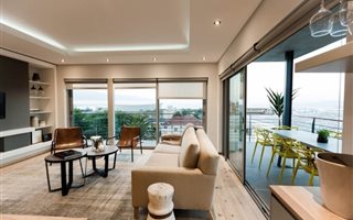 2 Bedroom Apartment in Green Point