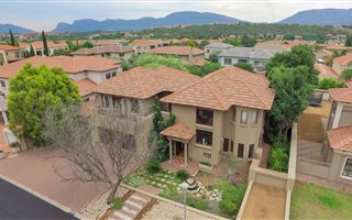 4 Bedroom House in Xanadu