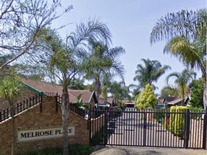 3 Bed Townhouse in Doornpoort and surrounds
