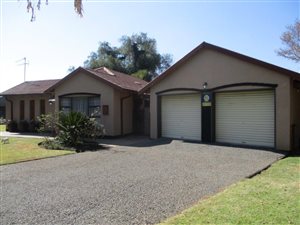 3 Bed House in Golf Park