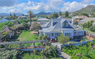 3 Bedroom House in Kommetjie