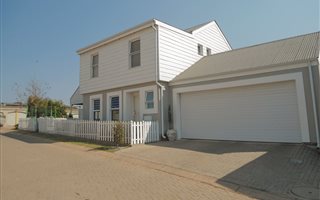 3 Bedroom Townhouse in Erasmus Park