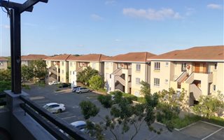 3 Bedroom Apartment in Sheffield Manor