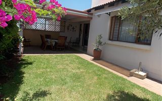 2 Bedroom Townhouse in Thatchfield
