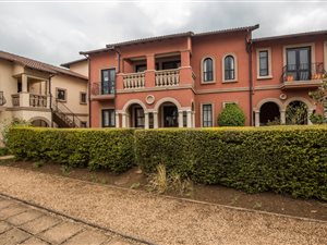 2 Bed Apartment in Plantations
