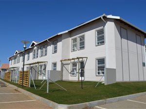 2 Bed Apartment in Randfontein