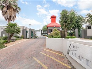 2 Bed Apartment in Marais Steyn Park