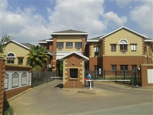 416 m² Commercial space in Paulshof