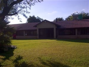3.5 ha Farm in Kroondal