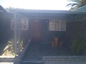 2 Bed Garden Cottage in Evander