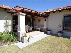 3 Bed House in Schoongezicht