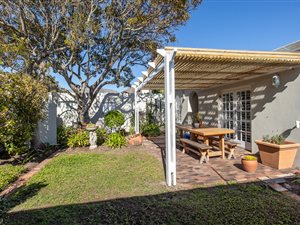 3 Bed House in Tokai