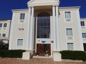 103 m² Commercial space in Kempton Park Central