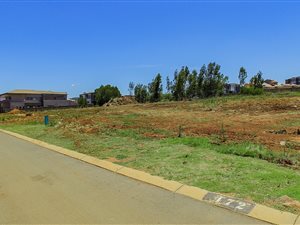 839 m² Land available in Aspen Hills
