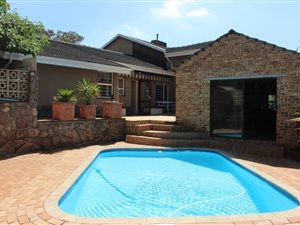 4 Bed House in Quellerina