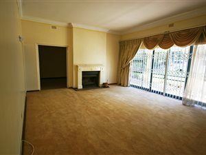 5 Bed House in Bryanston