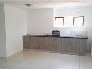 Studio apartment in Prestondale
