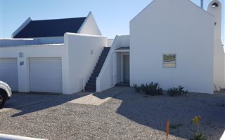 3 Bedroom House in Dwarskersbos