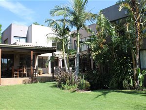 5 Bed House in Camphers Drift