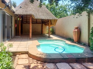 2 Bed Townhouse in Vanderbijlpark SE3