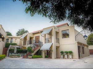 2 Bed Simplex in Waterkloof Ridge