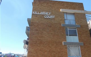 2 Bedroom Townhouse in Krugersdorp Central