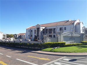2 Bed Apartment in Noordwyk