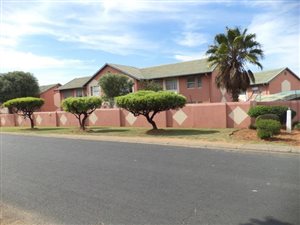 2 Bed Townhouse in Ridgeway