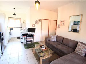 2 Bed Apartment in Ruimsig